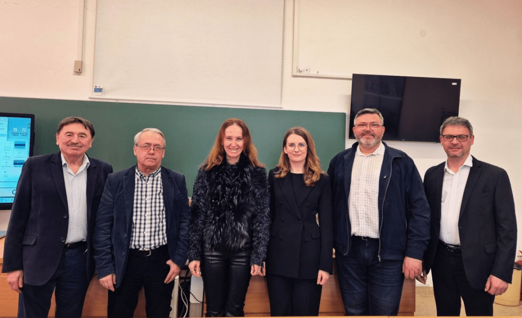 • Doi noi doctori în Filosofie: Ioana Grad și Adrian&nbsp;Toporan