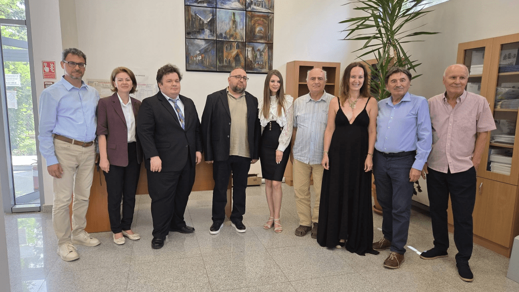 • Doctoranzii Ingrid Orosz și Anton Mihiș au susținut cu succes tezele de doctorat în Filosofie la UTCN Baia&nbsp;Mare